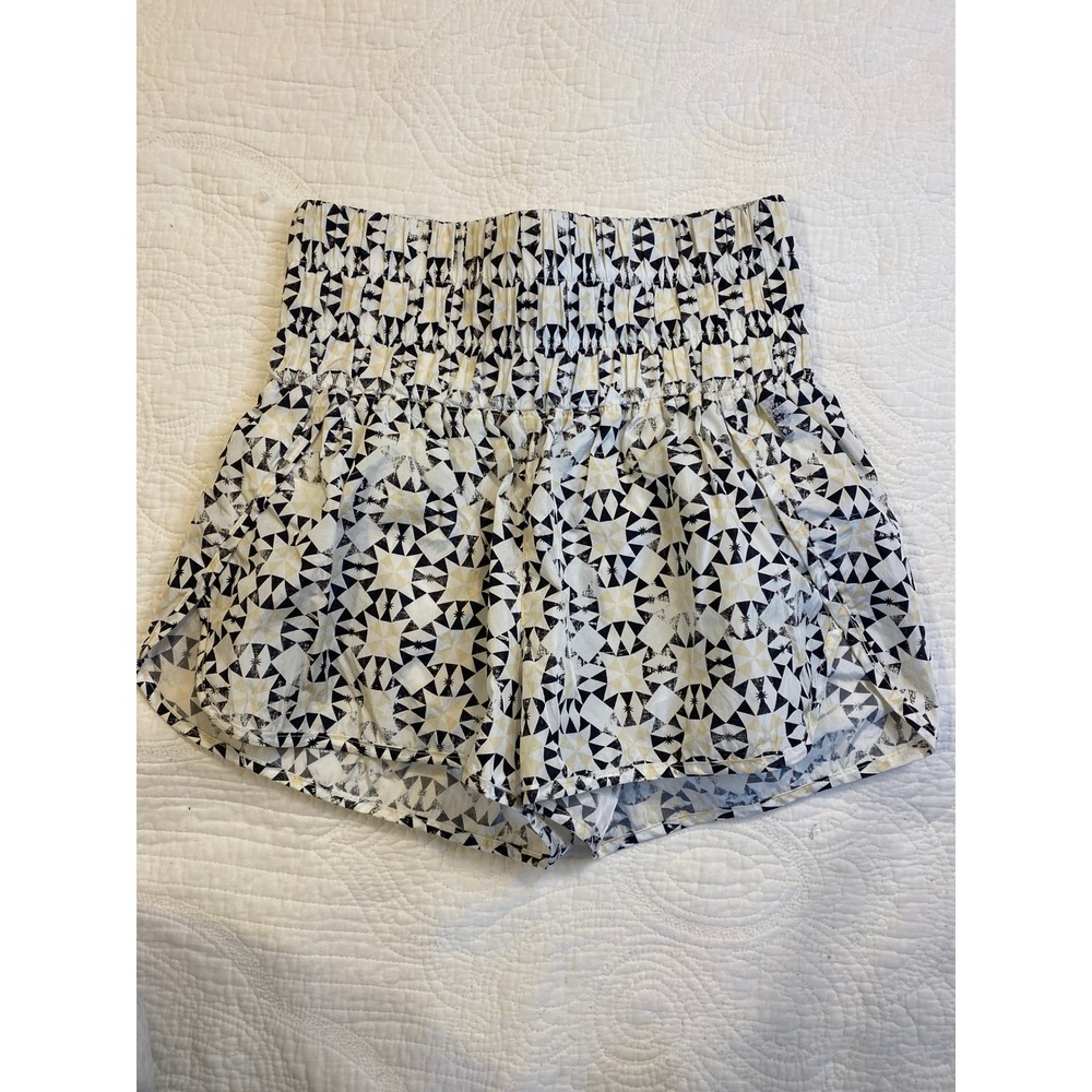 Free‎ People FP Movement The Way Home Shorts Geometric Print Smocked Waist Small